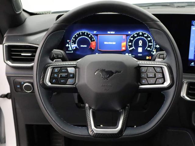 Photo of 2025 Oxford White Ford Mustang