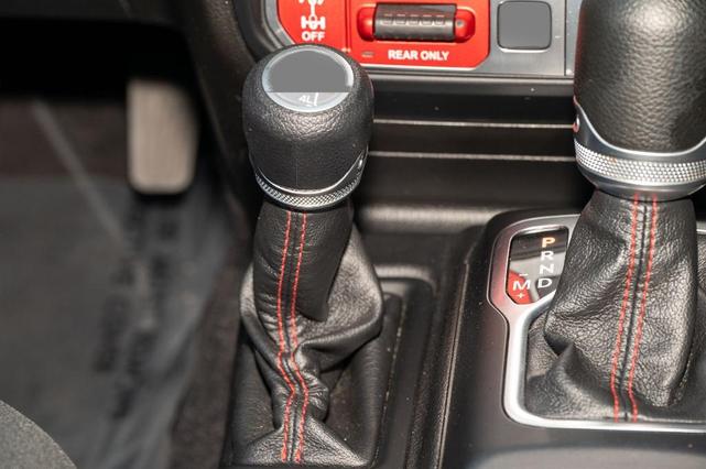 Photo of 2020 Bright White Clearcoat Jeep Wrangler