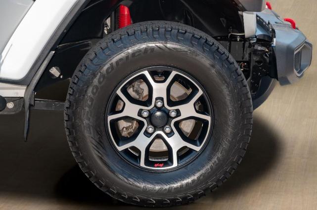 Photo of 2020 Bright White Clearcoat Jeep Wrangler