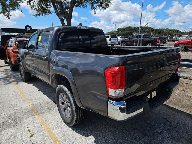 Photo of 2016 Magnetic Gray Metallic Toyota Tacoma