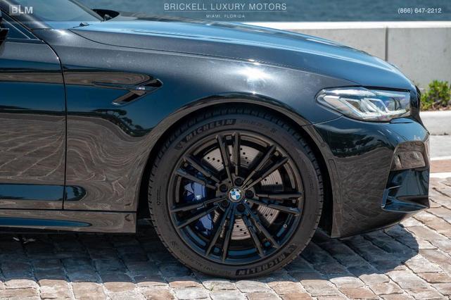 Photo of 2021 Black Sapphire Metallic BMW M5
