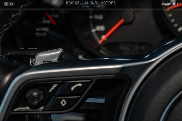 Photo of 2018 Agate Gray Metallic Porsche 911