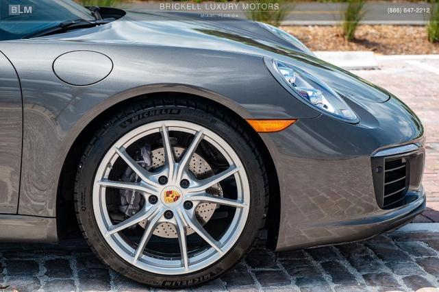 Photo of 2018 Agate Gray Metallic Porsche 911