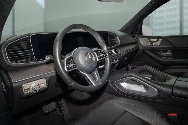 Photo of 2022 Black Mercedes-Benz GLE 350
