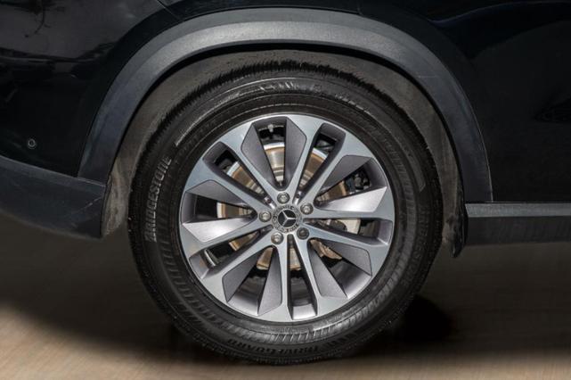 Photo of 2022 Black Mercedes-Benz GLE 350
