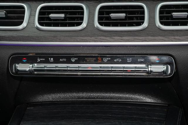 Photo of 2022 Black Mercedes-Benz GLE 350