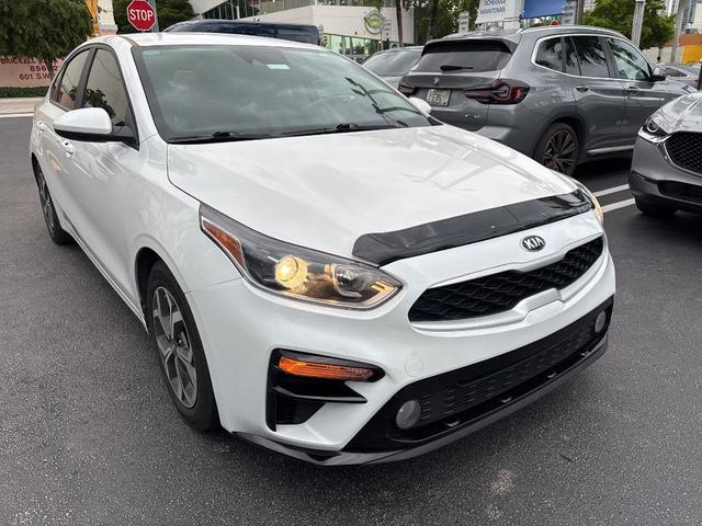 Photo of 2021 Snow White Pearl Kia Forte