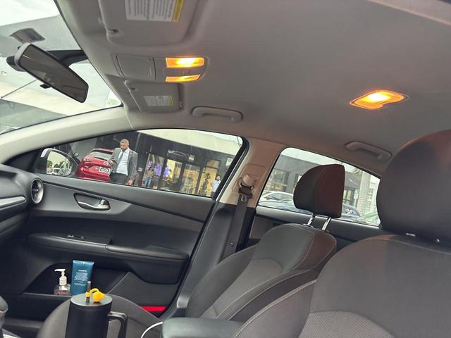 Photo of 2021 Snow White Pearl Kia Forte