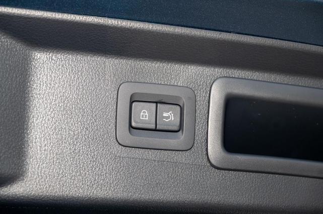 Photo of 2025 Ingot Mazda CX-50 Hybrid
