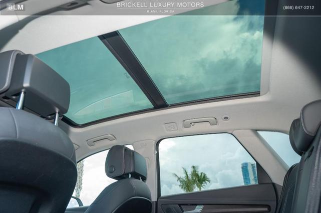 Photo of 2021 Ibis White Audi Q5