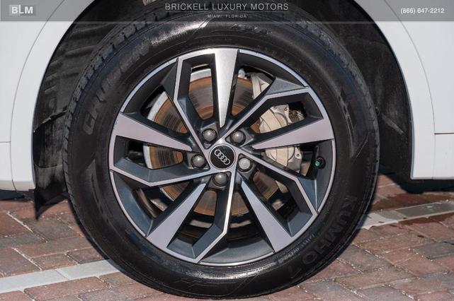 Photo of 2021 Ibis White Audi Q5