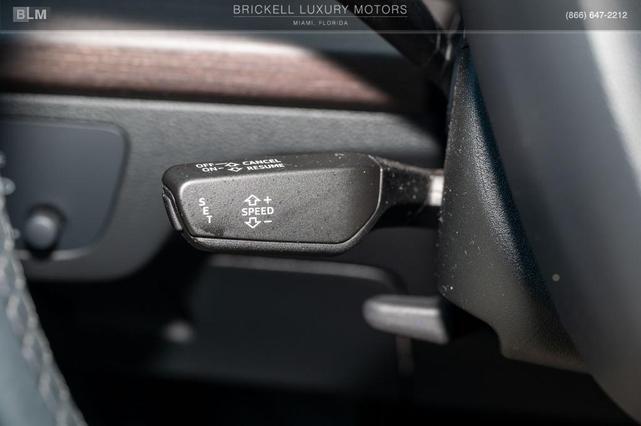 Photo of 2021 Ibis White Audi Q5