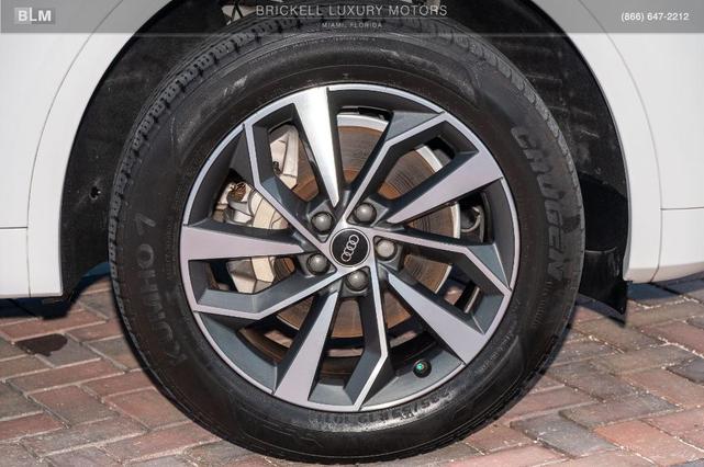Photo of 2021 Ibis White Audi Q5