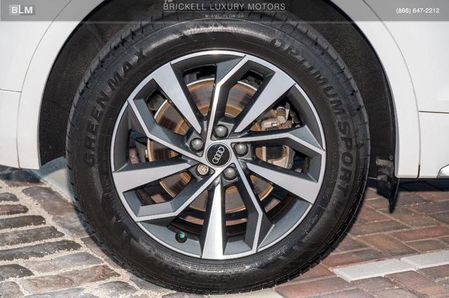 Photo of 2021 Ibis White Audi Q5