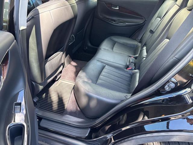 Photo of 2017 Black INFINITI QX50