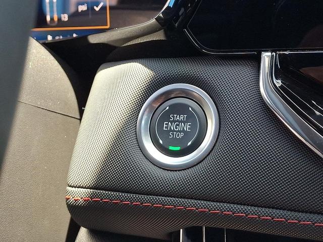 Photo of 2024 Black Chevrolet Colorado