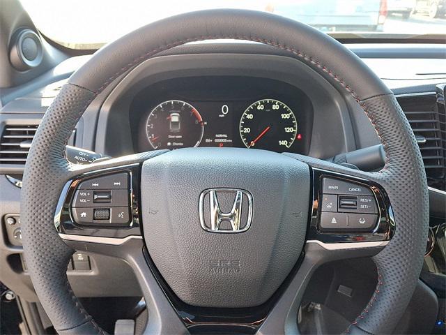 Photo of 2026 CRYSTAL_BLACK_PEAR Honda Ridgeline