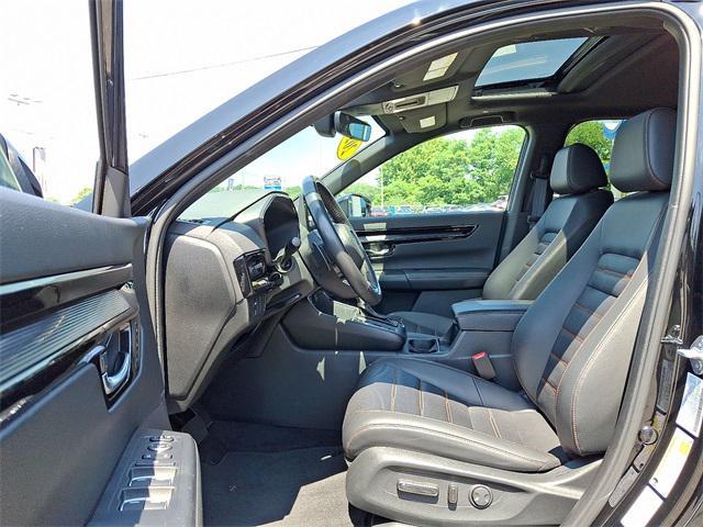 Photo of 2023 Crystal Black Pearl Honda CR-V Hybrid