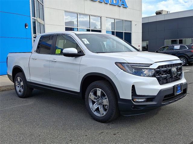 Photo of 2026 PLATINUM_WHITE_PEA Honda Ridgeline