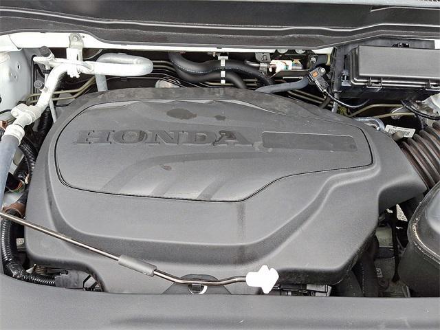 Photo of 2022 Platinum White Pearl Honda Passport