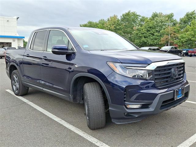 Photo of 2023 Obsidian Blue Pearl Honda Ridgeline