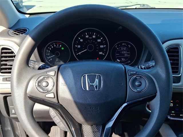 Photo of 2017 Lunar Silver Metallic Honda HR-V