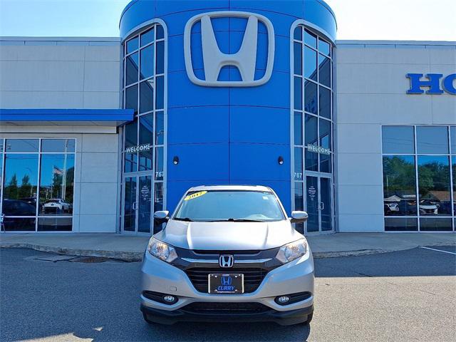 Photo of 2017 Lunar Silver Metallic Honda HR-V