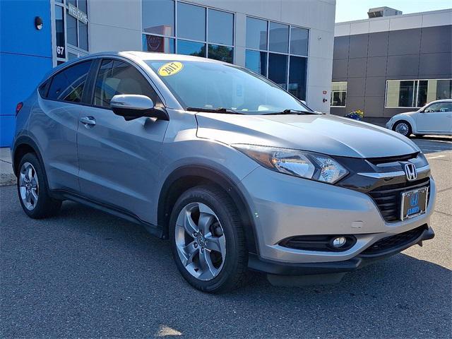 Photo of 2017 Lunar Silver Metallic Honda HR-V