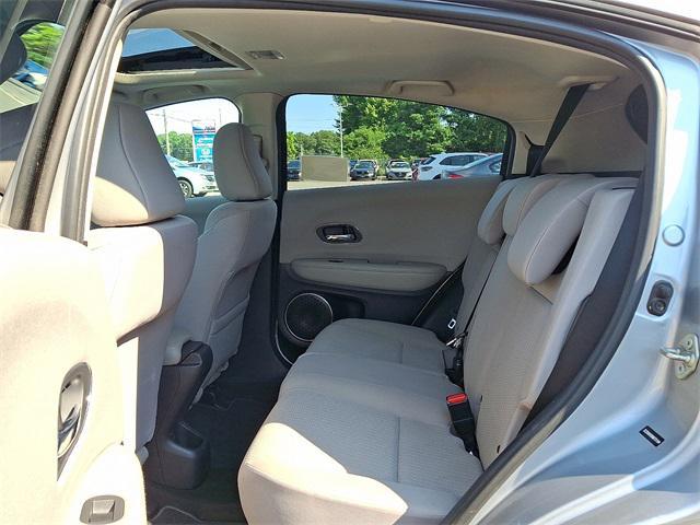 Photo of 2017 Lunar Silver Metallic Honda HR-V