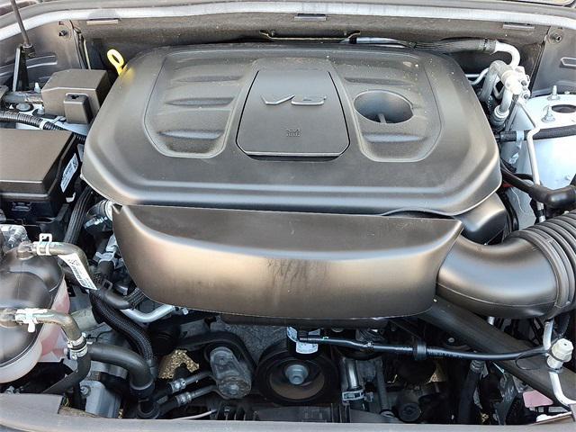 Photo of 2022 White Knuckle Clearcoat Dodge Durango