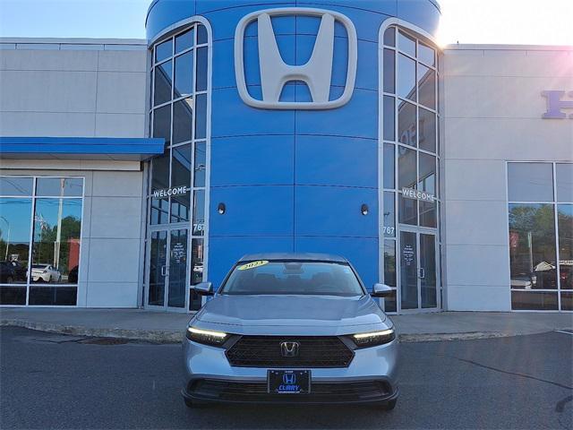 Photo of 2023 Lunar Silver Metallic Honda Accord