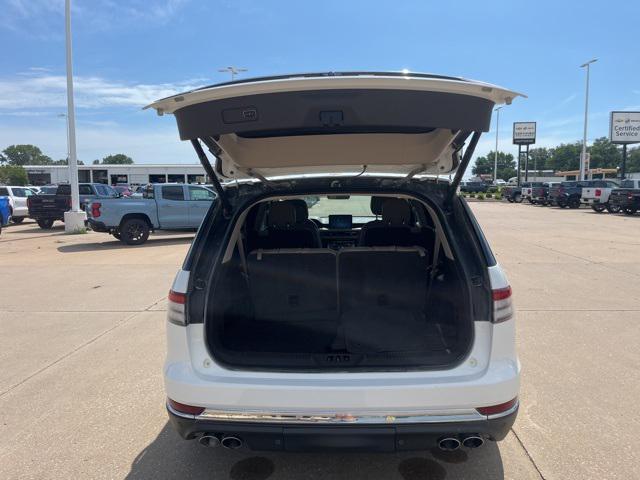 Photo of 2020 White Lincoln Aviator