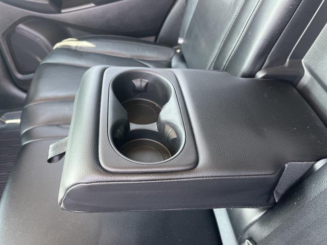 Photo of 2019 Agate Black Metallic Ford Edge