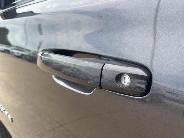 Photo of 2018 Tungsten Metallic Chevrolet Suburban