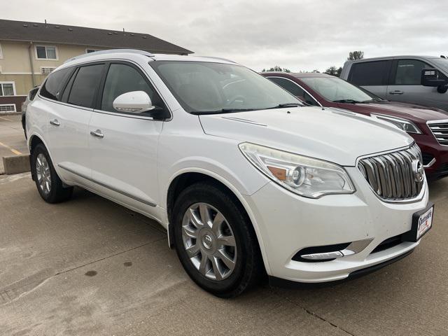 Photo of 2016 White Frost Tricoat Buick Enclave