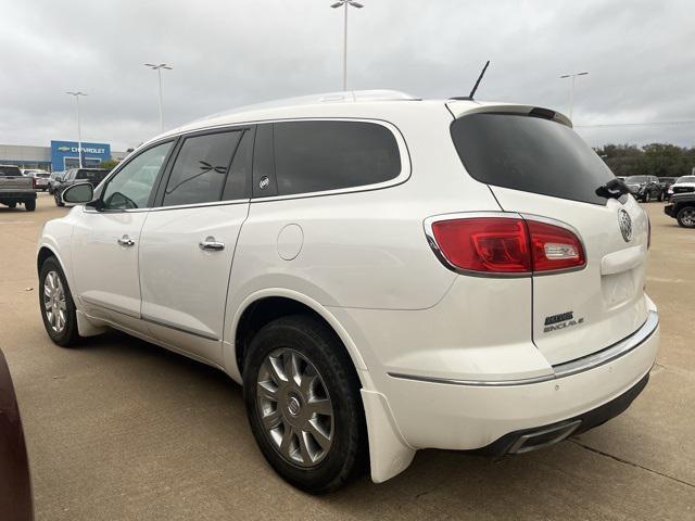 Photo of 2016 White Frost Tricoat Buick Enclave