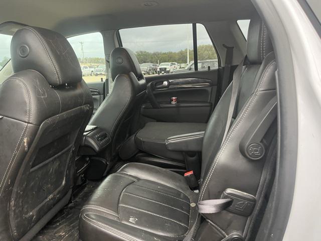 Photo of 2016 White Frost Tricoat Buick Enclave