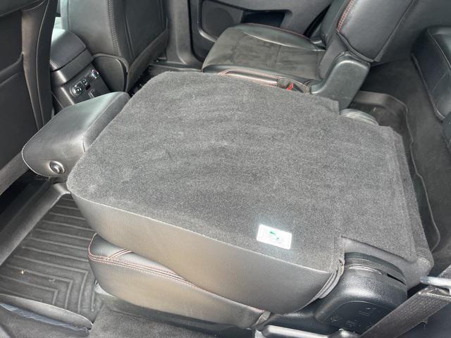 Photo of 2018 Ingot Silver Ford Explorer
