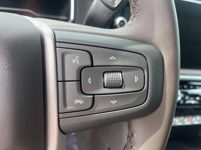Photo of 2025 Summit White GMC Sierra 3500