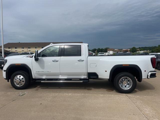 Photo of 2025 Summit White GMC Sierra 3500