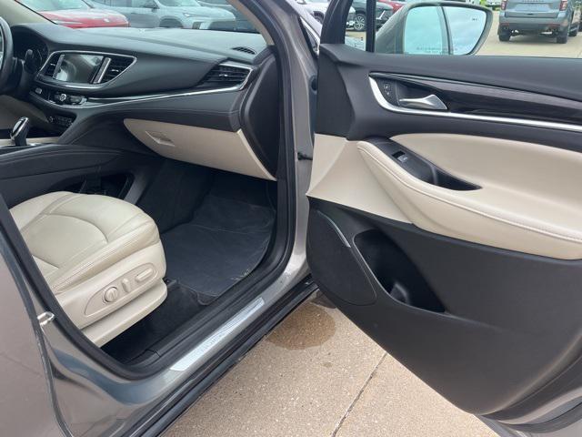 Photo of 2018 Pepperdust Metallic Buick Enclave