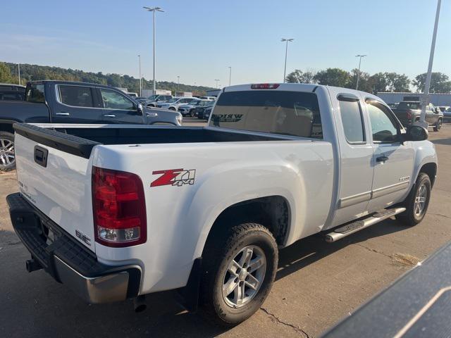 Photo of 2009 Summit White GMC Sierra 1500