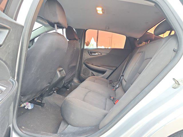 Photo of 2018 Silver Ice Metallic Chevrolet Malibu