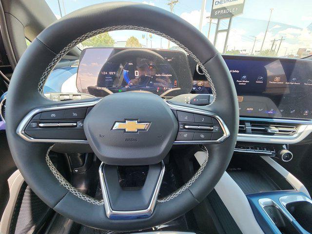 Photo of 2025 Black Chevrolet Equinox EV