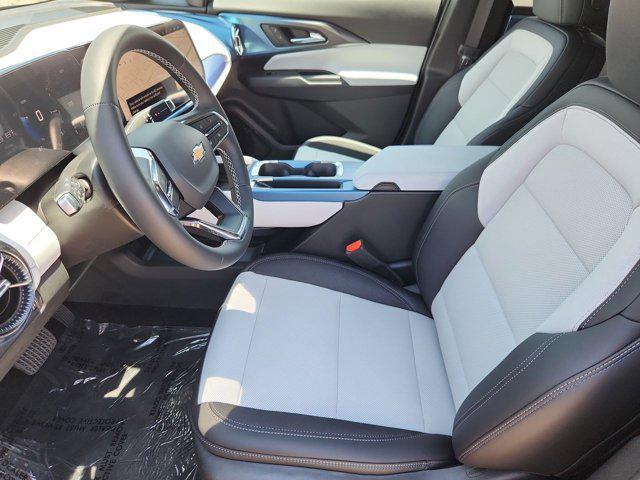 Photo of 2025 Black Chevrolet Equinox EV