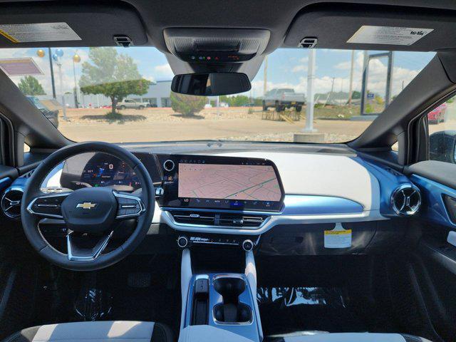 Photo of 2025 Black Chevrolet Equinox EV