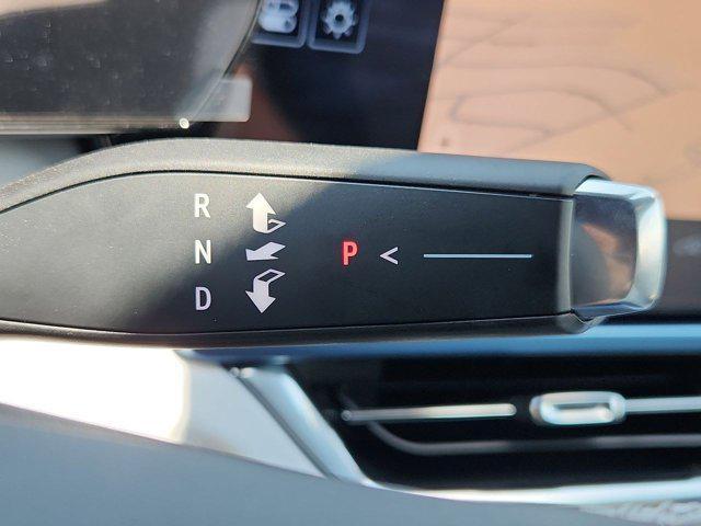 Photo of 2025 Black Chevrolet Equinox EV