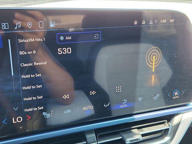 Photo of 2025 Black Chevrolet Equinox EV