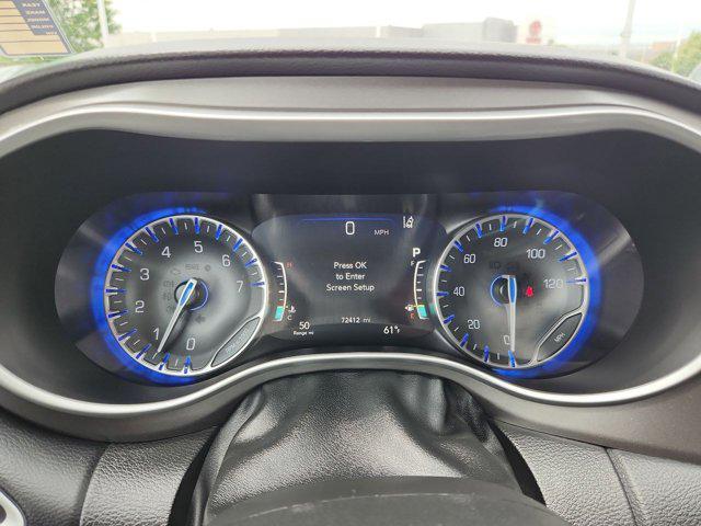 Photo of 2023 Velvet Red Pearlcoat Chrysler Pacifica