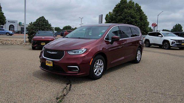 Photo of 2023 Velvet Red Pearlcoat Chrysler Pacifica